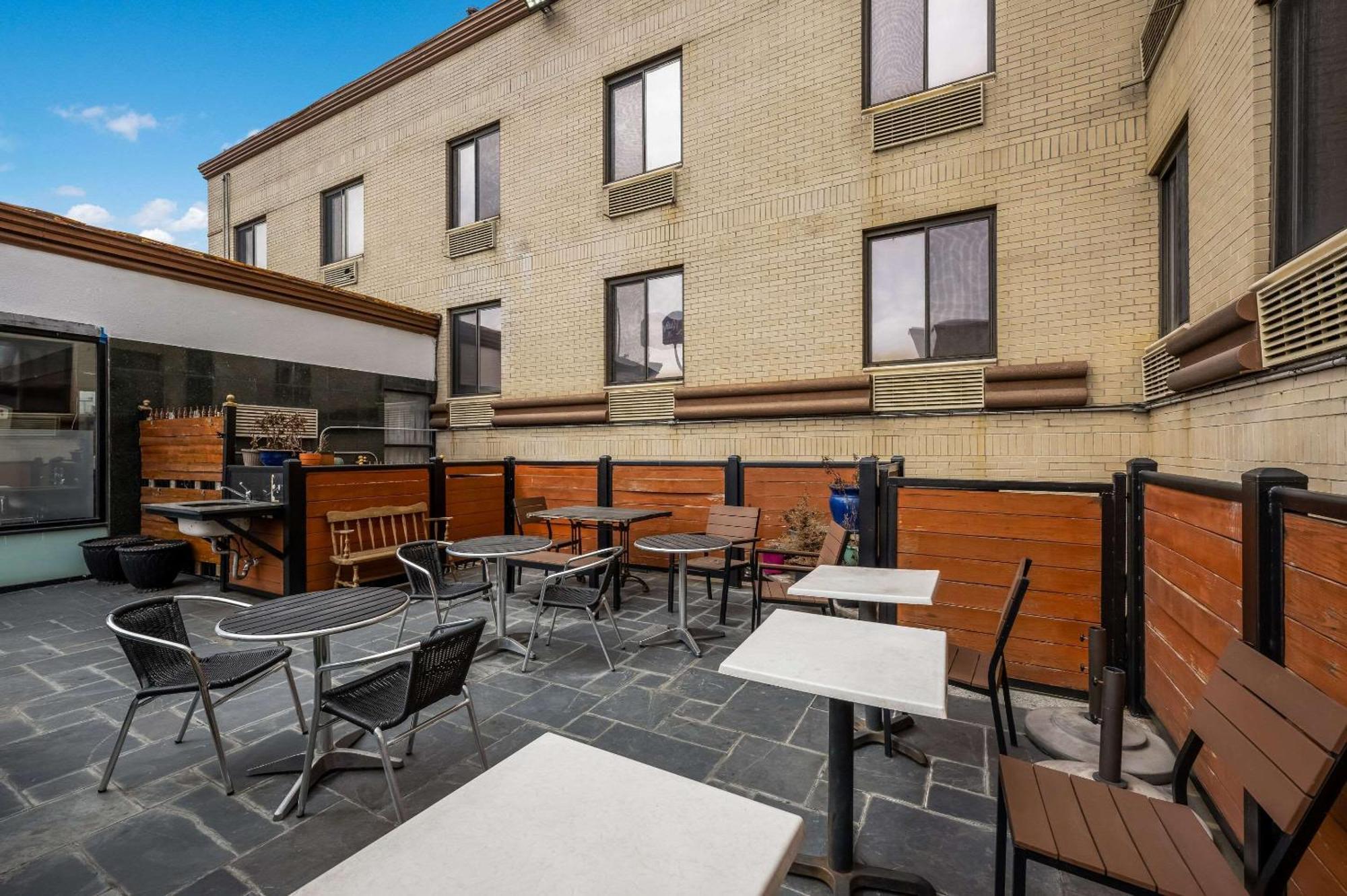 Quality Inn Jfk Airport Rockaway Blvd New York Eksteriør bilde